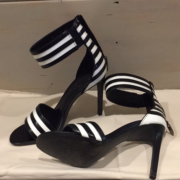 Shoes - Picture 2 of 5